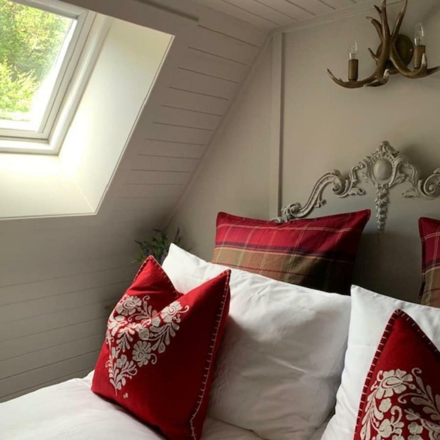 אברפלדי Glencroft A Fairytale Highland Cottage מראה חיצוני תמונה