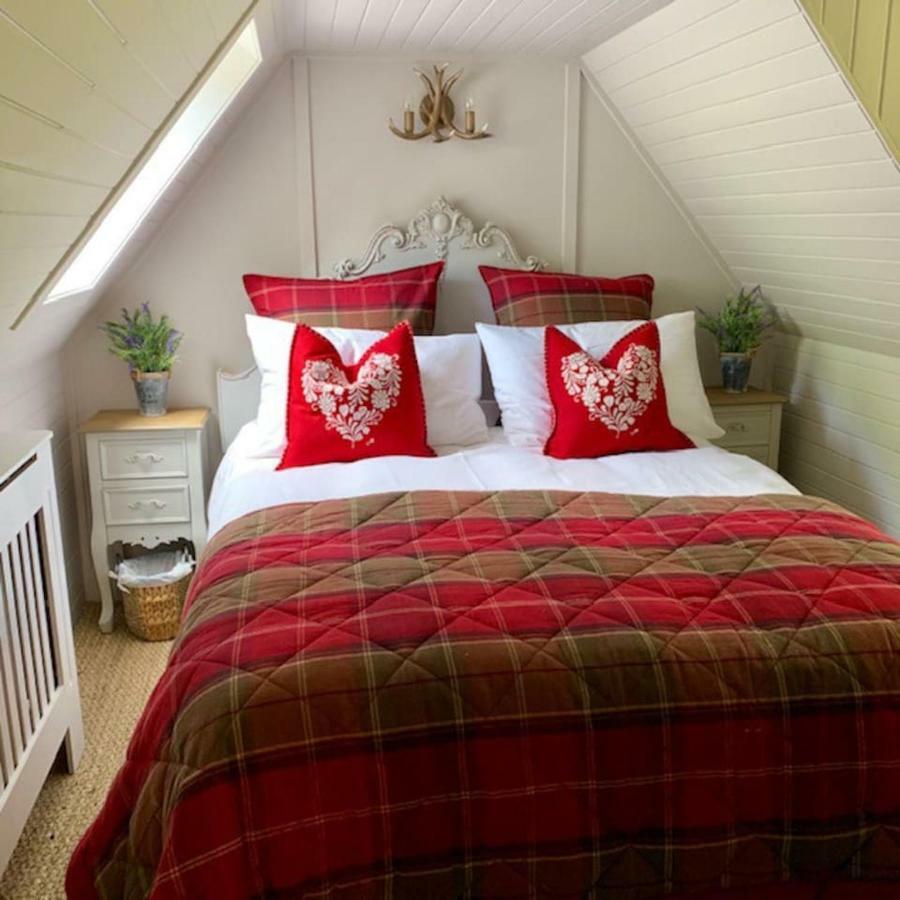 אברפלדי Glencroft A Fairytale Highland Cottage מראה חיצוני תמונה